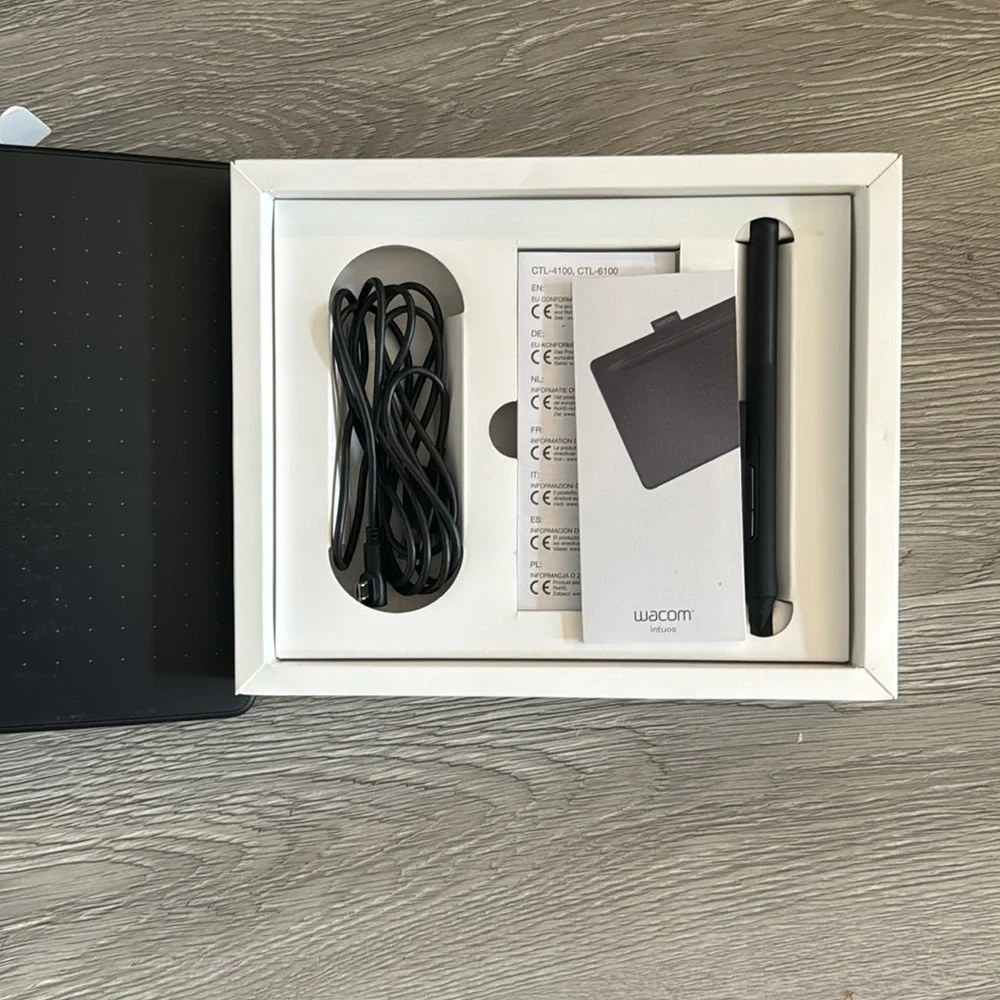 Wacom creative pen tablet